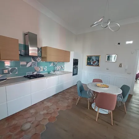 Central, Elegant, Quiet * Salerno