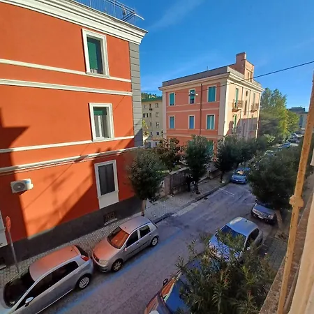 Central, Elegant, Quiet Daire Salerno